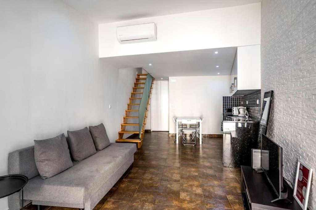 Cozy Ground Floor With Ac And Loft Bedroom Apartamento Lisboa