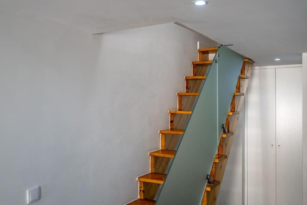 Cozy Ground Floor With Ac And Loft Bedroom Apartamento Lisboa